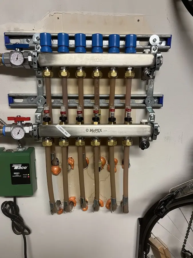 Plumber performing Water Heater Repair at a residential property in North Lynnwood